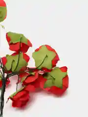Желтый бутоньерка бумажная "Роза"