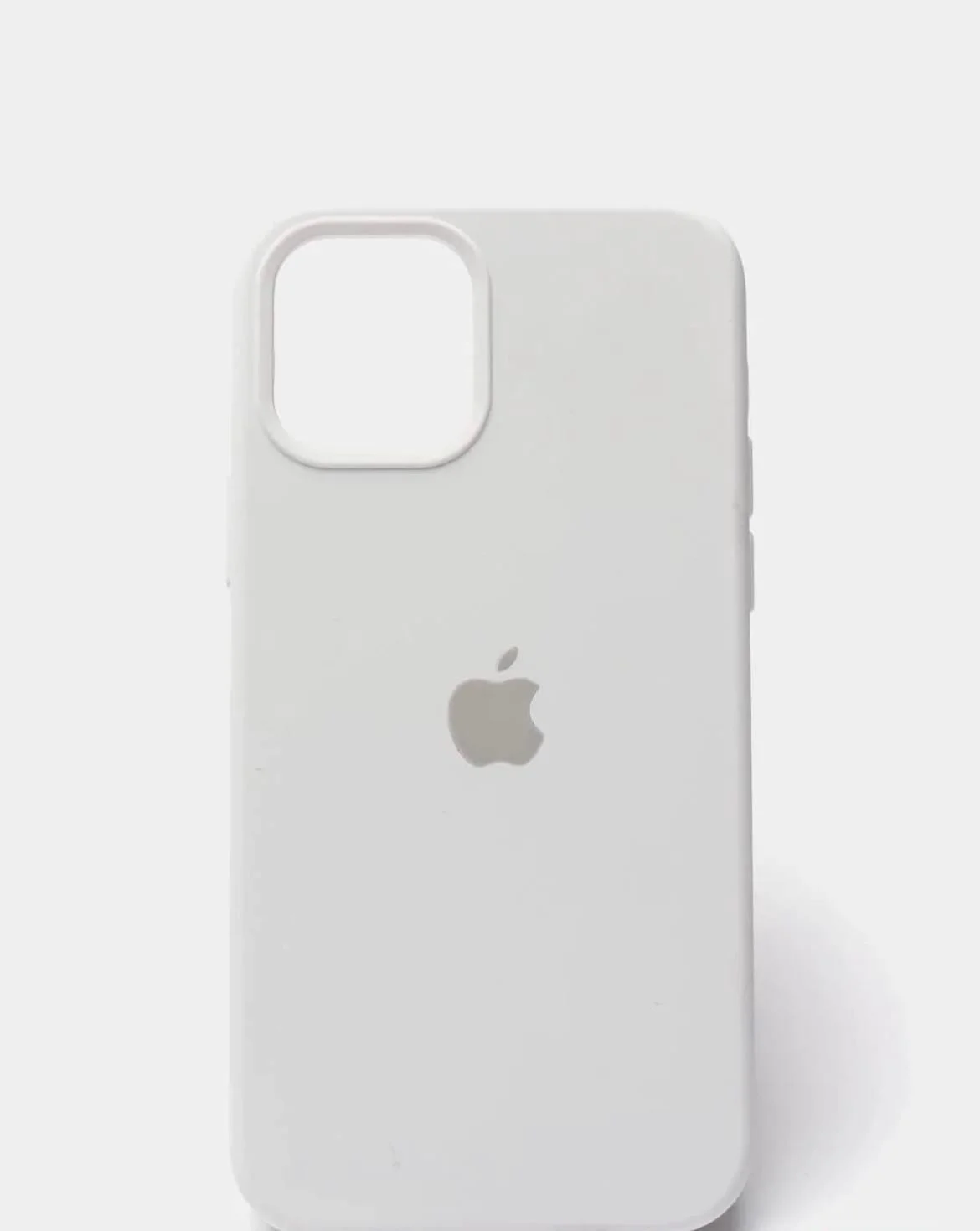 Белый чехол Silicone Case для iPhone 12/12Pro, закрытый низ