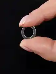 Серьга из медицинской стали