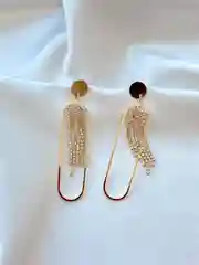 Золотой серьги с кристаллами длинные вечерние