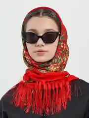 Красный женский русский платок, с бахромой