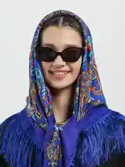 Синий платок женский, в русском стиле, с бахрамой, с цветами