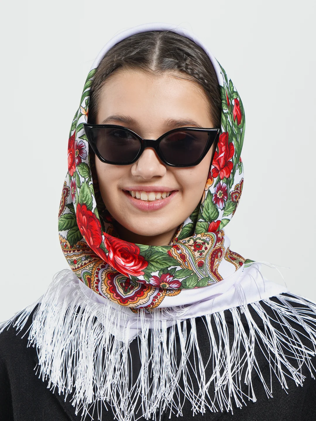 Белый женский русский платок, с бахромой