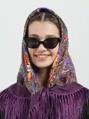 Фиолетовый платок женский, в русском стиле, с бахрамой, с цветами