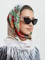 Молочный женский русский платок, с бахромой