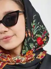 Черный платок женский, в русском стиле, с бахрамой, с цветами