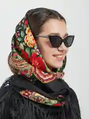 Черный платок женский, в русском стиле, с бахрамой, с цветами