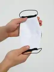 Маска для лица тканевая, черная