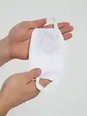 Белый маска тканевая однослойная