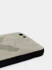 Серый дизайнерский чехол на iPhone с орлом