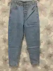 Зеленый джинсы женские