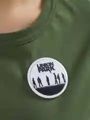 Серый значок "Linkin park" из серии "Рок", 56 мм