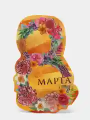 Открытка поздравительная "8 Марта!", венки и желтый фон, тиснение, 8 х 9 см