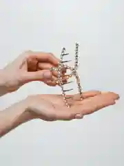 Вишнёвый заколка-краб для волос
