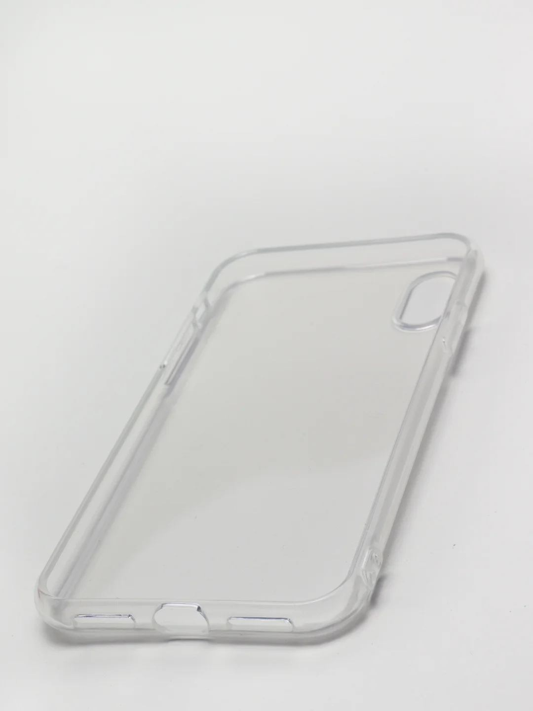 Прозрачный чехлы на iPhone