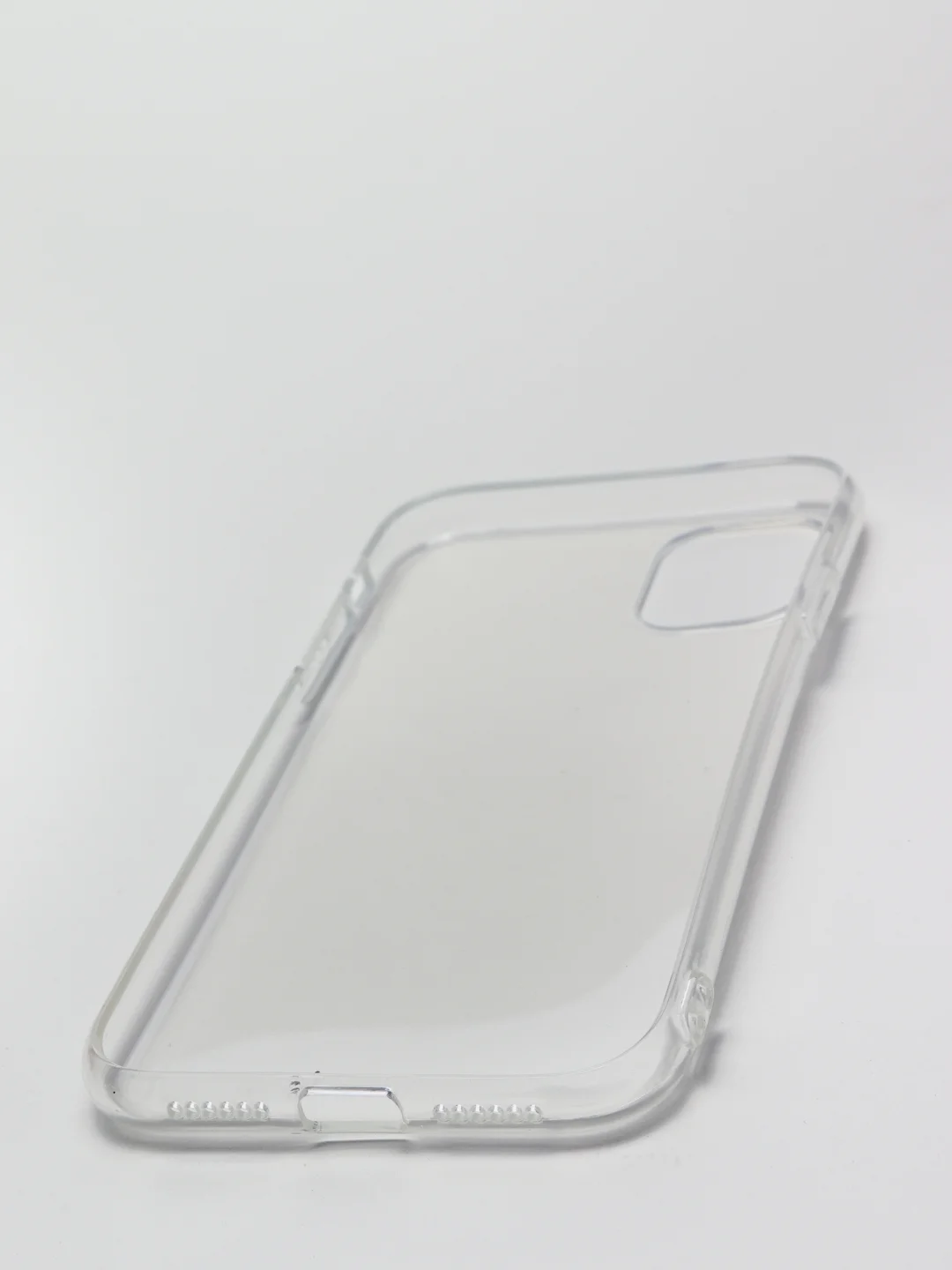 Прозрачный чехлы на iPhone