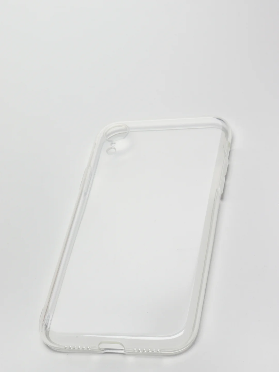 Прозрачный чехлы на iPhone