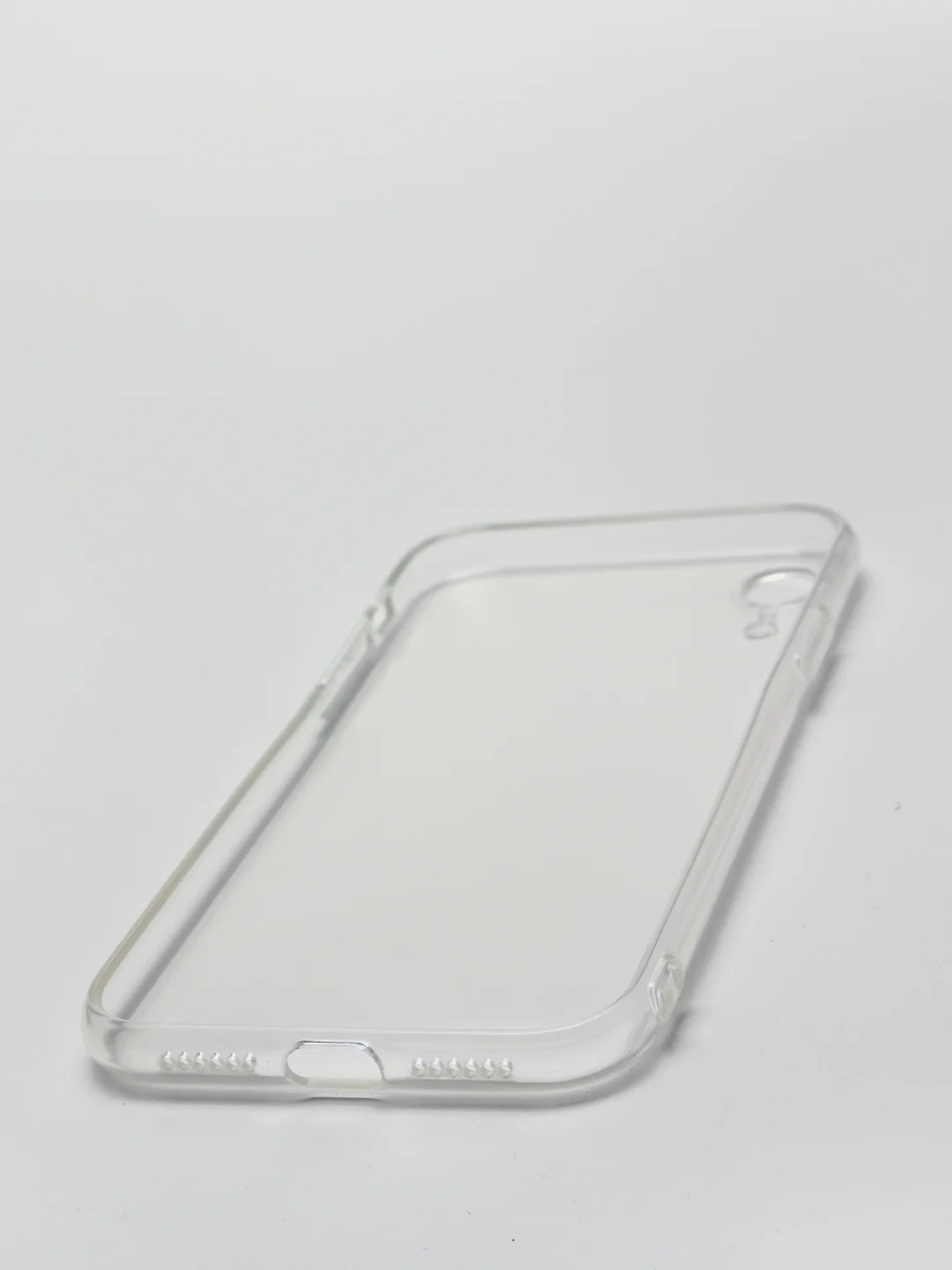 Прозрачный чехлы на iPhone