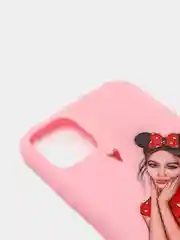 Розовый чехол iPhone 11