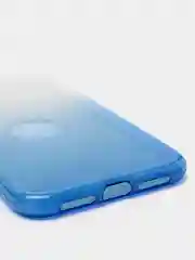 Светло-синий чехол iPhone 11