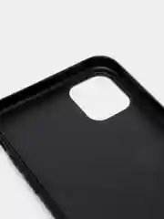 Черный чехол iPhone 11