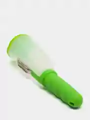 Зеленый овощечистка с контейнером