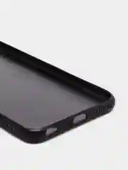 Серый дизайнерский чехол на iPhone с оленем