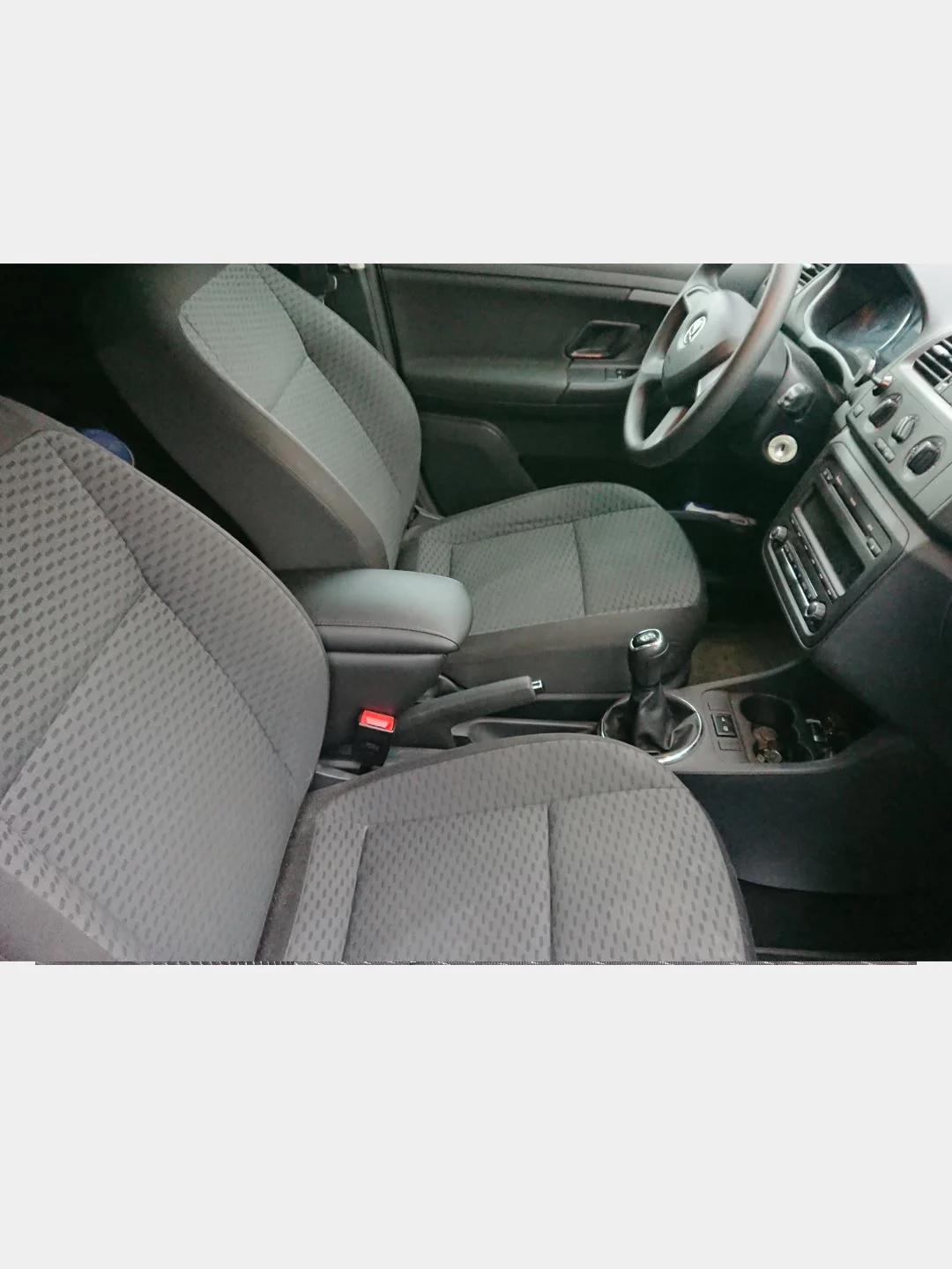 Подлокотник Шкода Фабия 2 (Skoda Fabia 2) и Шкода Румстер (Skoda Roomster), премиум