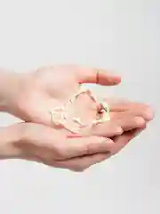 Белый чокер Ромашка