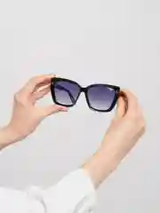 Черный солнцезащитные очки