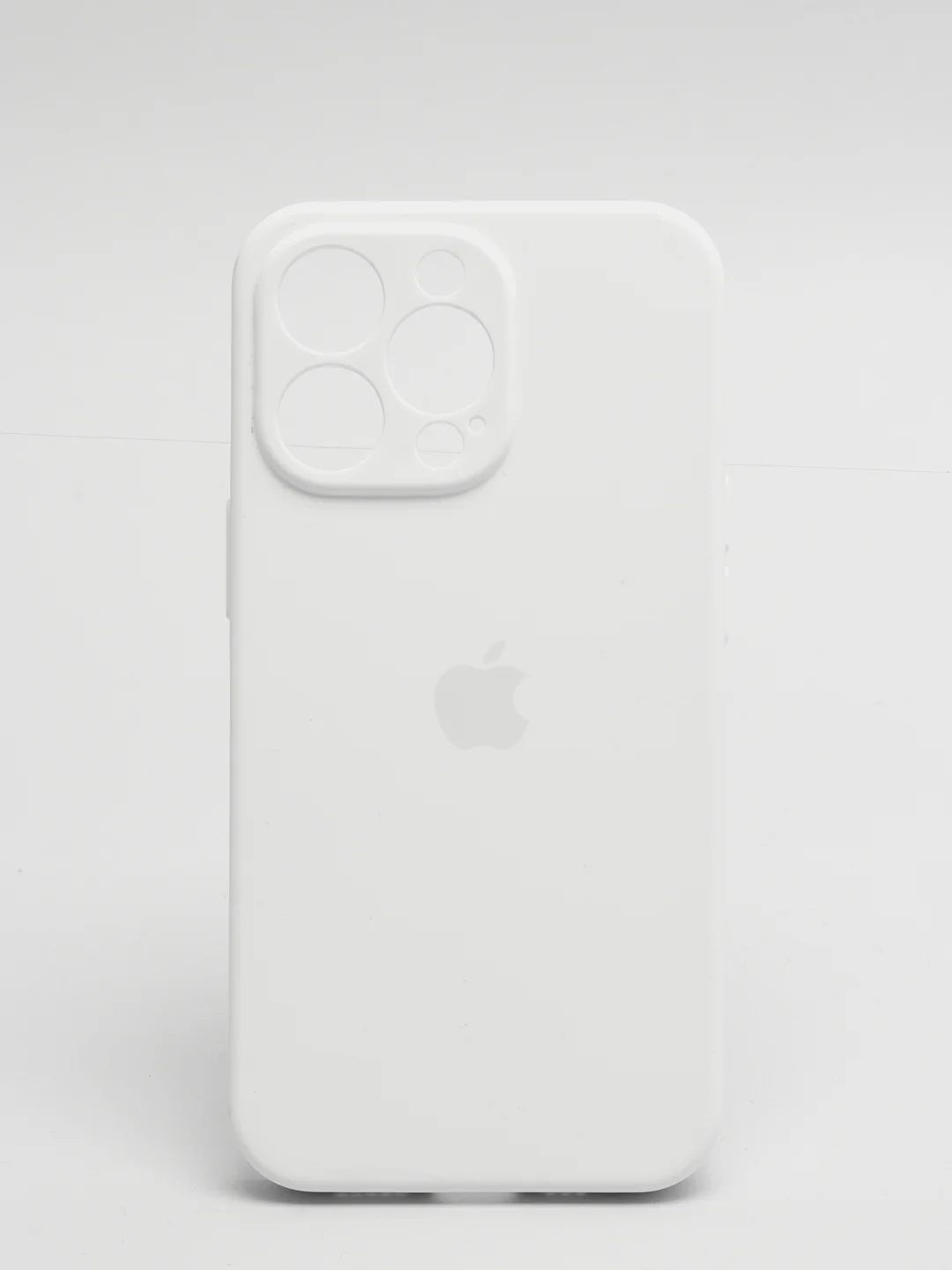Молочный чехол Silicone Case для iPhone 13 Pro, с защитой камеры, закрытый низ