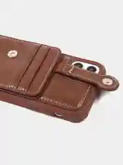 Коричневый чехол кожаный с карманом под пластиковые карты для Aplle  iPhone 11