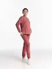 Тёмно-розовый спротивный костюм женский