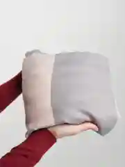 Розовый женский платок