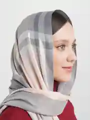 Розовый женский платок