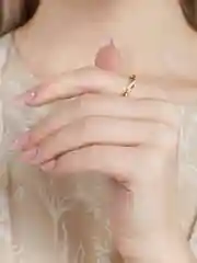 Золотой кольцо женское плетёное