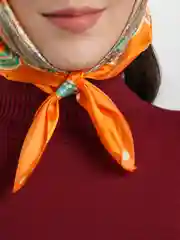 Оранжевый атласный платок 60х60 см