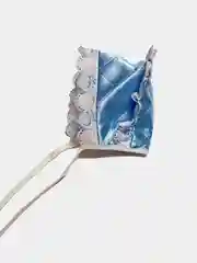 Чепчик атласный для новорожденных