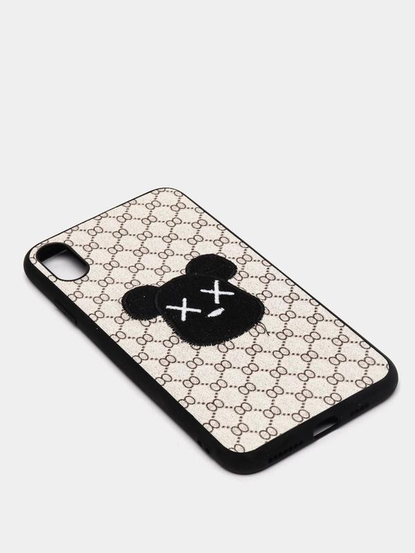 Чехол для iPhone с медведем