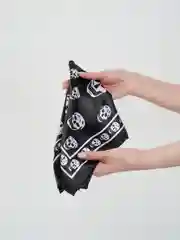 Черный женский платок 50х50 см