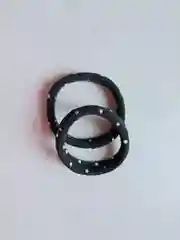 Черный резинки для волос