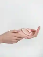 Конфетный браслет с бусинами