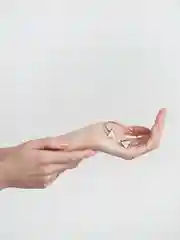 Белый браслет мрамор