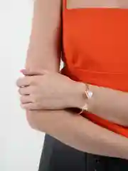 Белый браслет мрамор