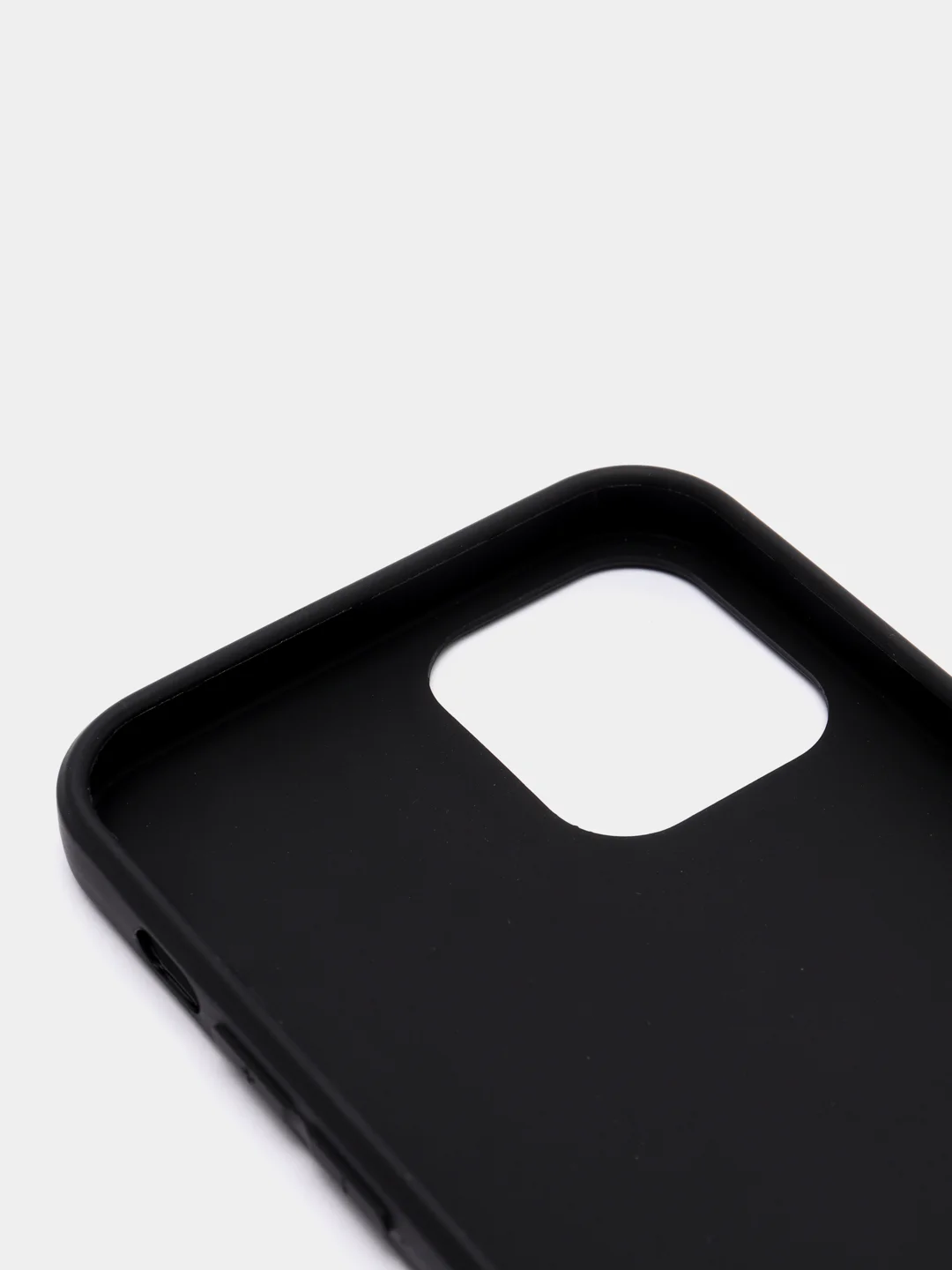 Чехол для iPhone 12 / 12 Pro (6.1"), черный, силиконовый