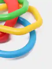 Красный прорезыватель котенок и медвежонок