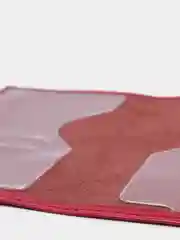 Алый обложка на паспорт