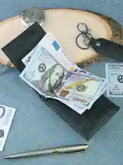 Зажим для денег с карманом на молнии из экокожи
