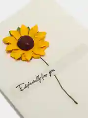 Открытка из крафтовой бумаги с цветком