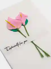 Открытка из крафтовой бумаги с цветком